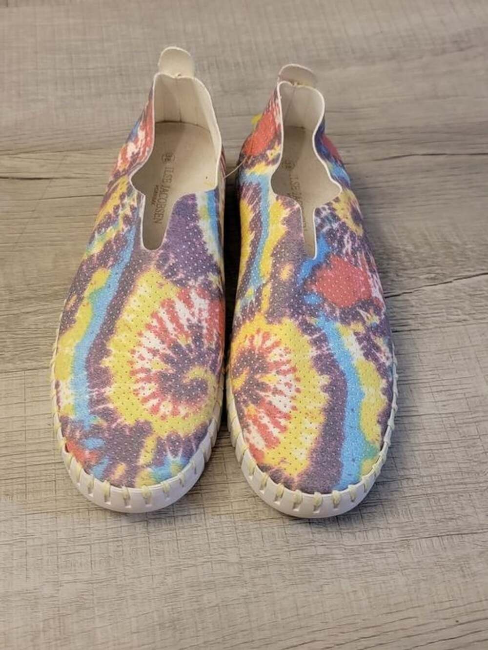 Ilse Jacobsen Tie-Dye Slip-On Flats in Yellow, Blue, Red Size 9.5